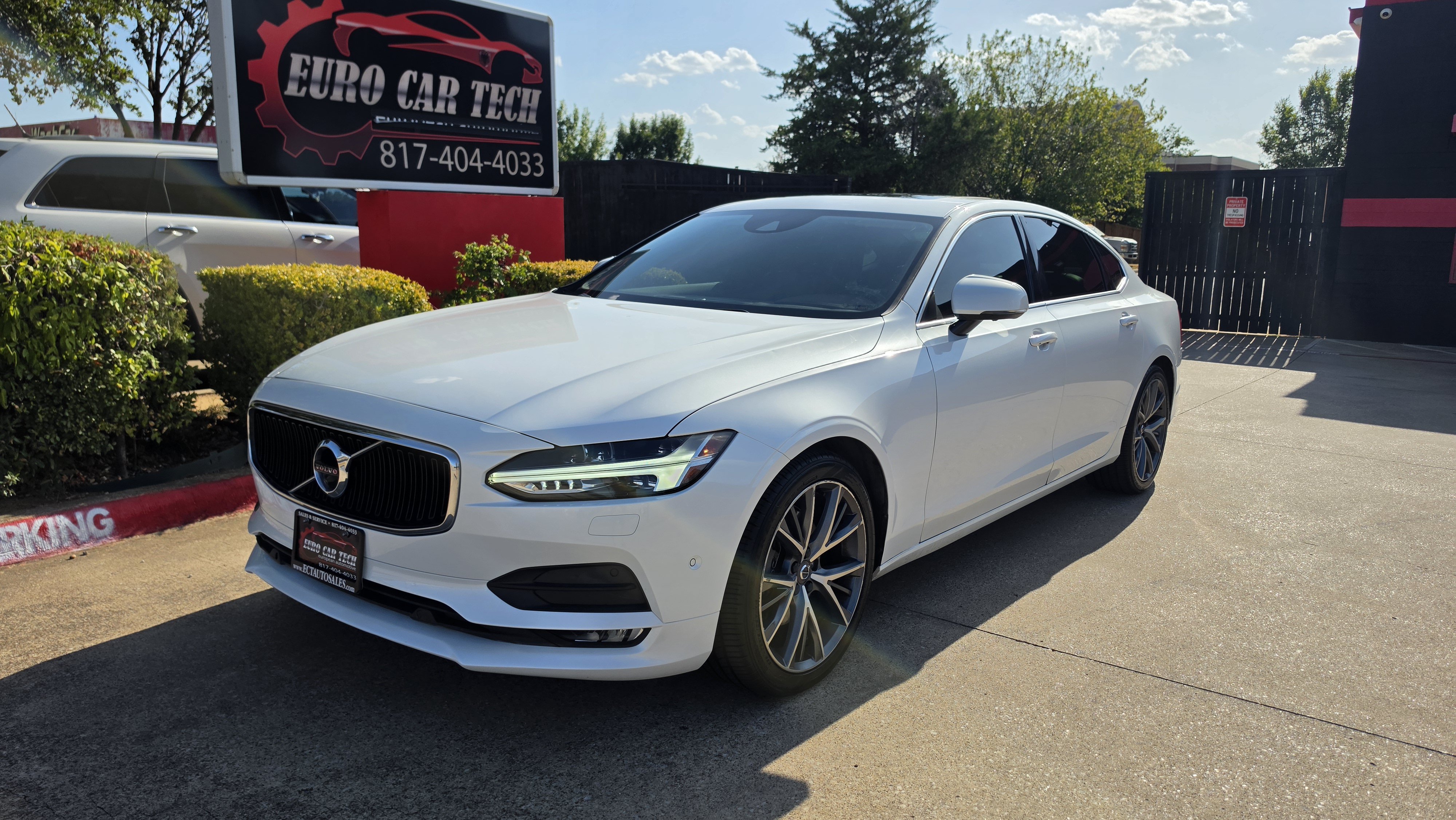 Used 2018 Volvo S90 T5 Momentum