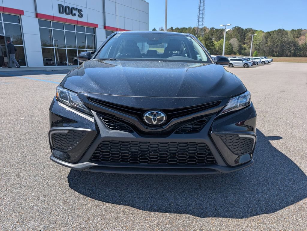 Used 2023 Toyota Camry SE image 8