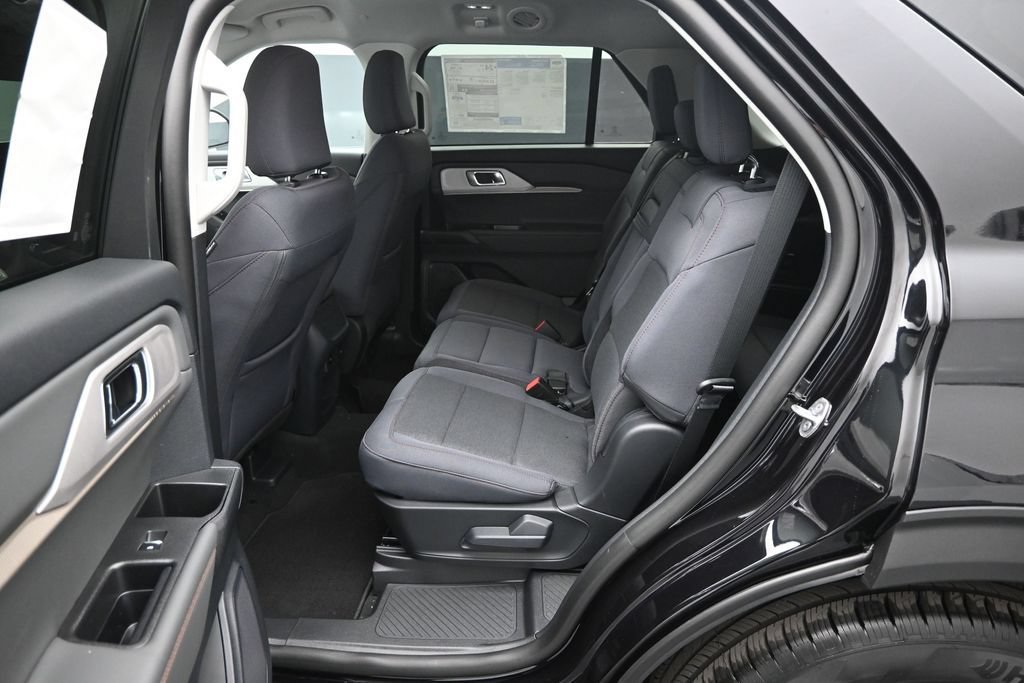 New 2026 Ford Explorer Active RWD image 18