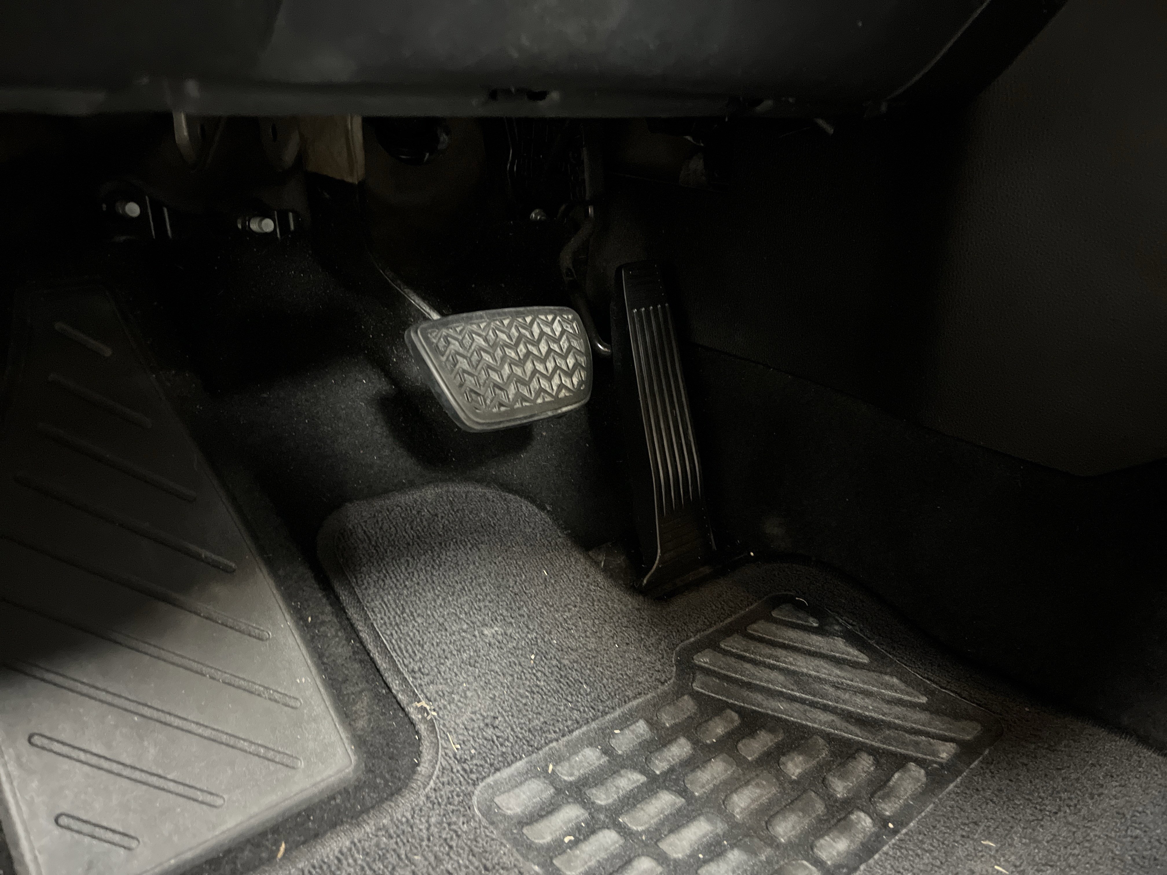 Used 2021 Toyota Highlander XLE image 17