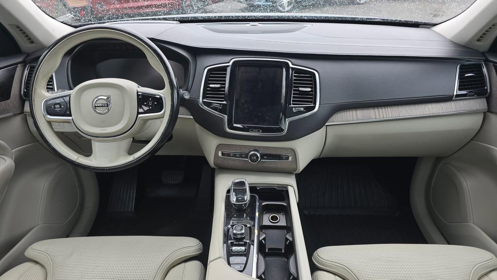 Used 2020 Volvo XC90 T8 Inscription AWD/4WD image 19