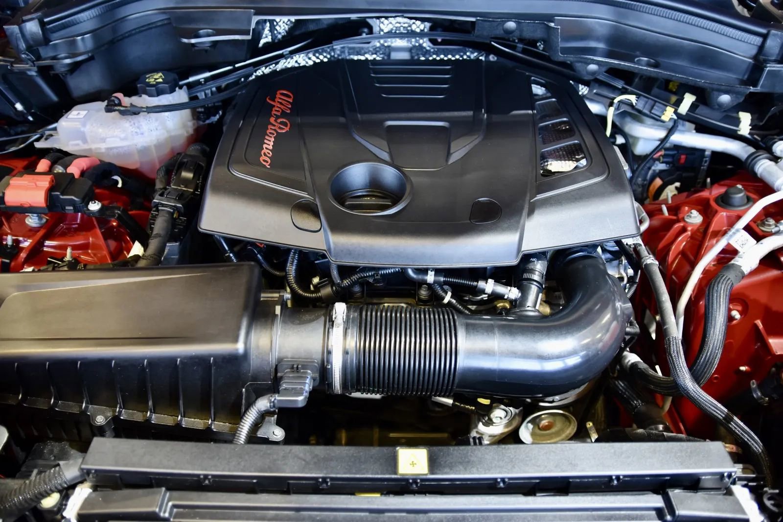 Used 2023 Alfa Romeo Stelvio Ti w/ Active Assist Plus Package image 26