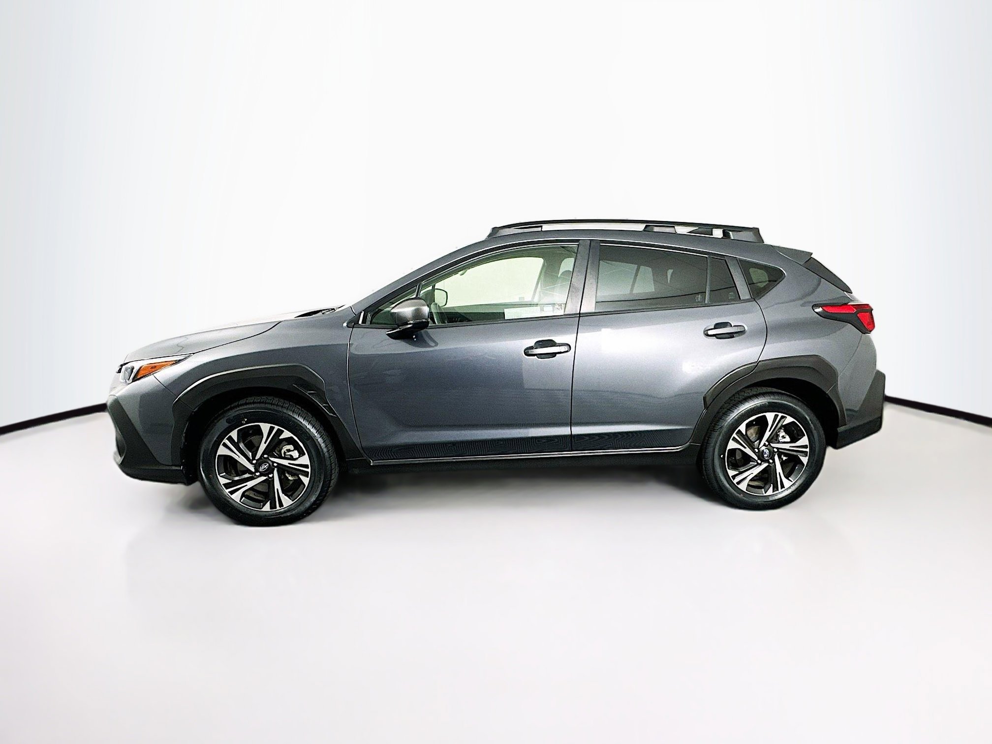 Used 2024 Subaru Crosstrek 2.0i Premium w/ Crosstrek Mirror Package image 4