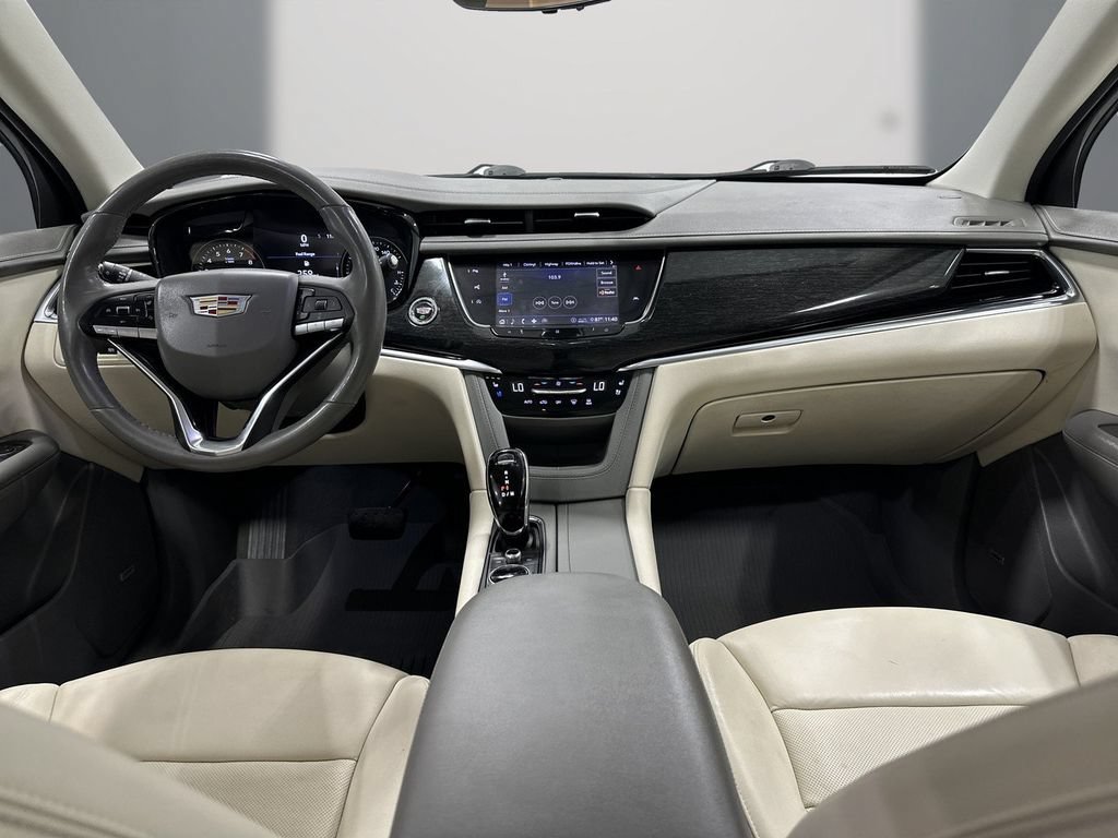 Used 2020 Cadillac XT6 Premium Luxury FWD image 18