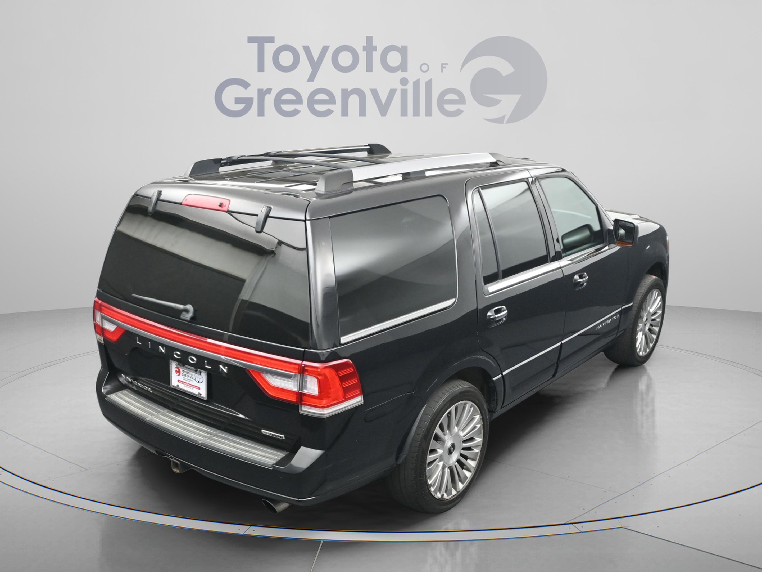 Used 2015 Lincoln Navigator 4WD image 15