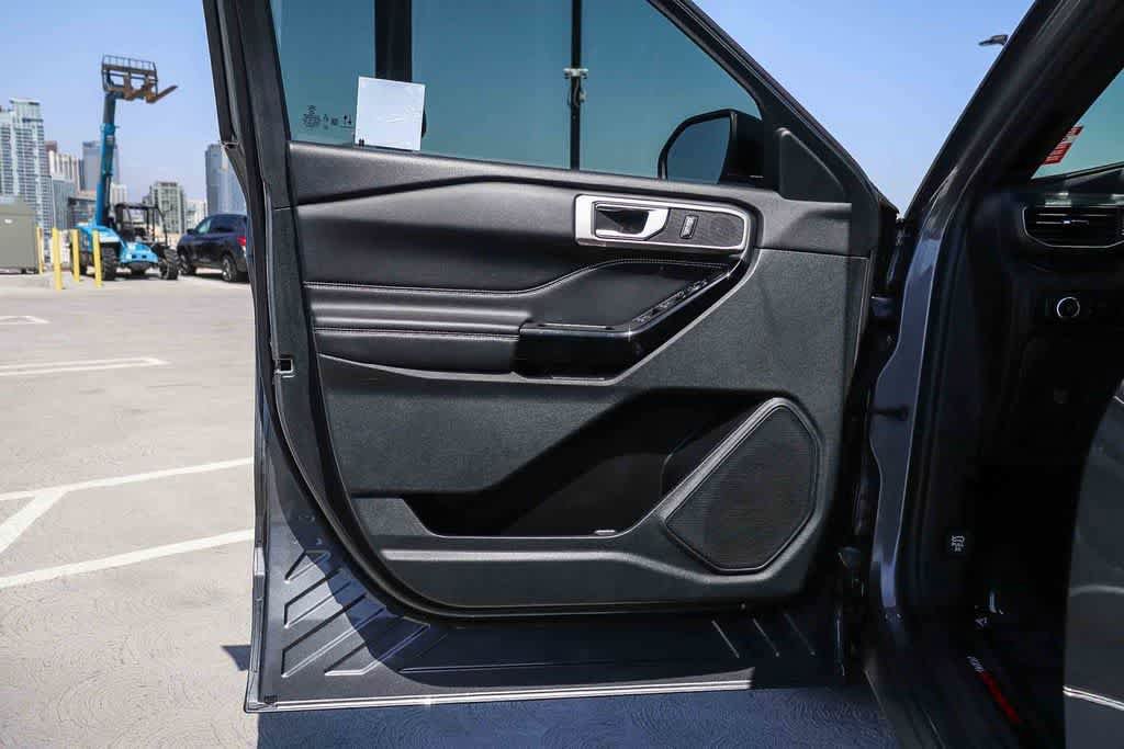 Used 2023 Ford Explorer ST w/ ST High-Performance Pack AWD/4WD image 23