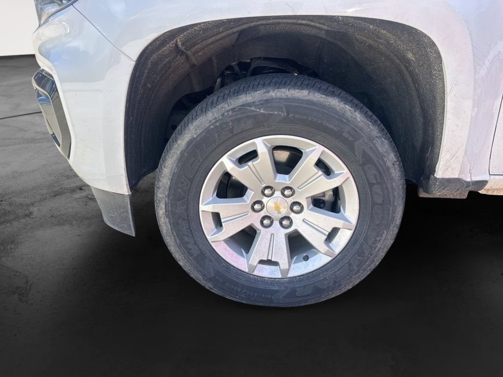 Used 2022 Chevrolet Colorado LT w/ LT Convenience Package AWD/4WD image 15