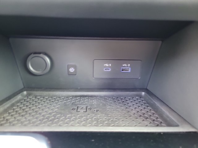 Used 2025 Nissan Pathfinder Platinum w/ Cargo Package FWD image 32