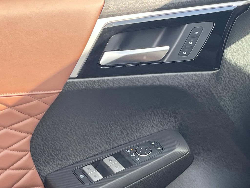New 2026 Mitsubishi Outlander SEL FWD image 12