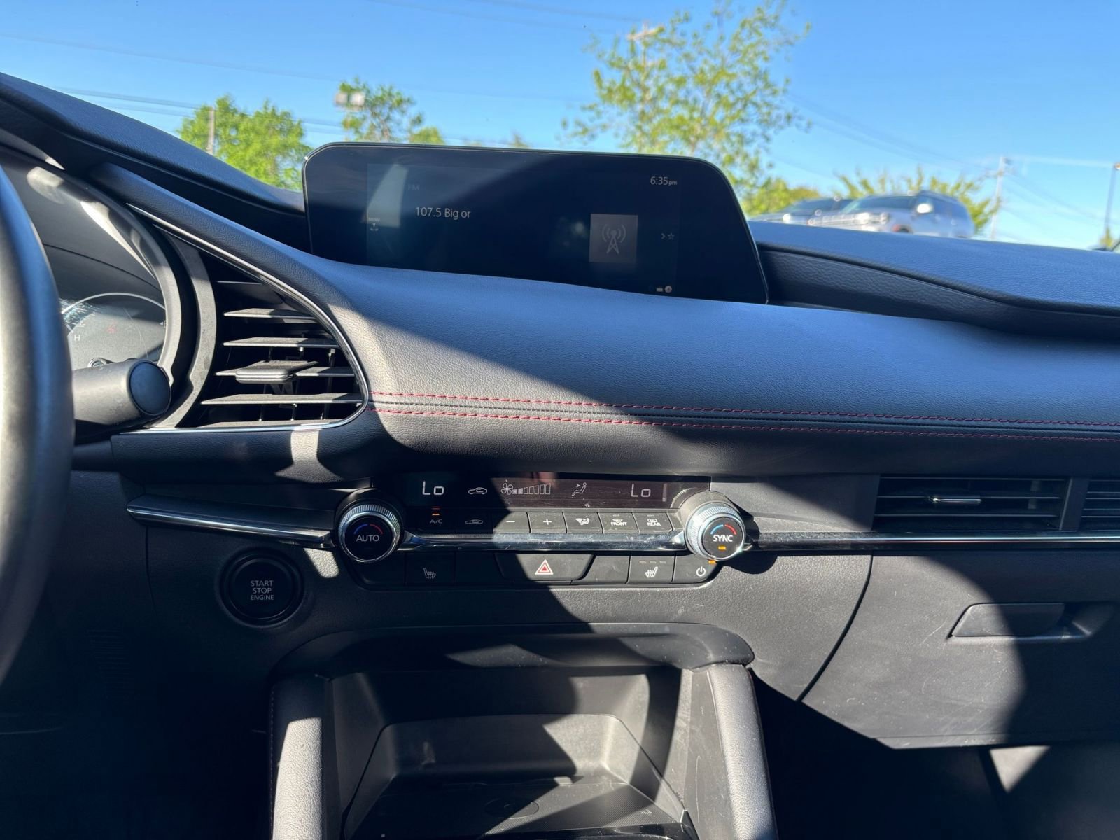 Used 2025 MAZDA MAZDA3 s AWD/4WD image 17