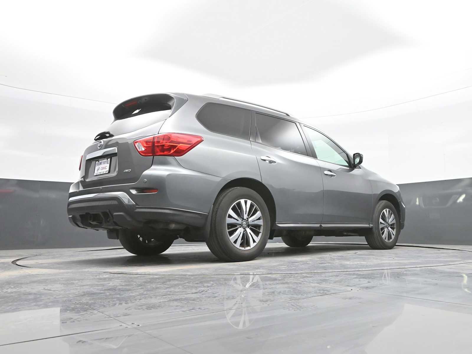 Used 2020 Nissan Pathfinder S image 43