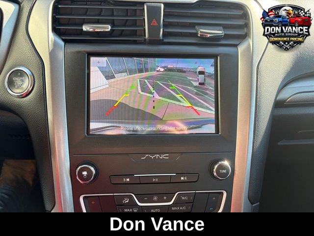Used 2020 Ford Fusion SE image 18