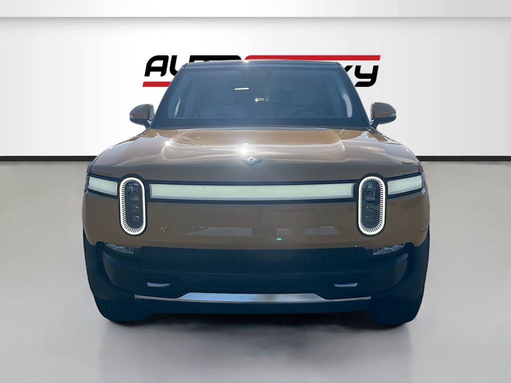 Used 2023 Rivian R1S Adventure image 2