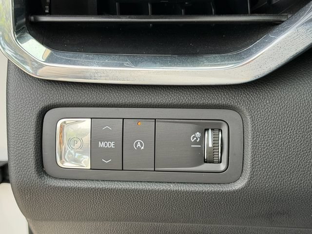 Used 2025 GMC Acadia Denali w/ LPO, Floor Liner Package FWD image 28