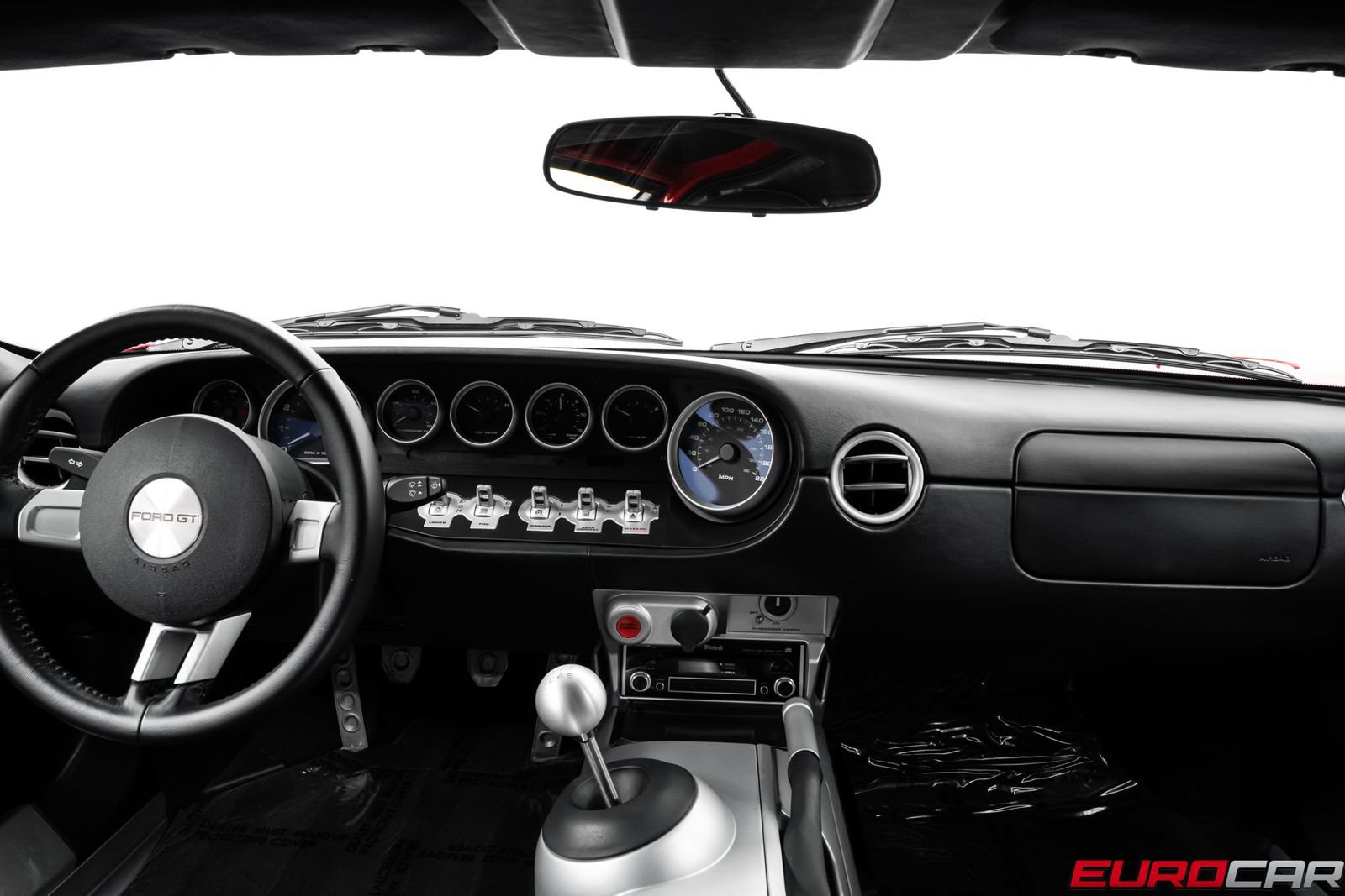 Used 2005 Ford GT RWD image 28