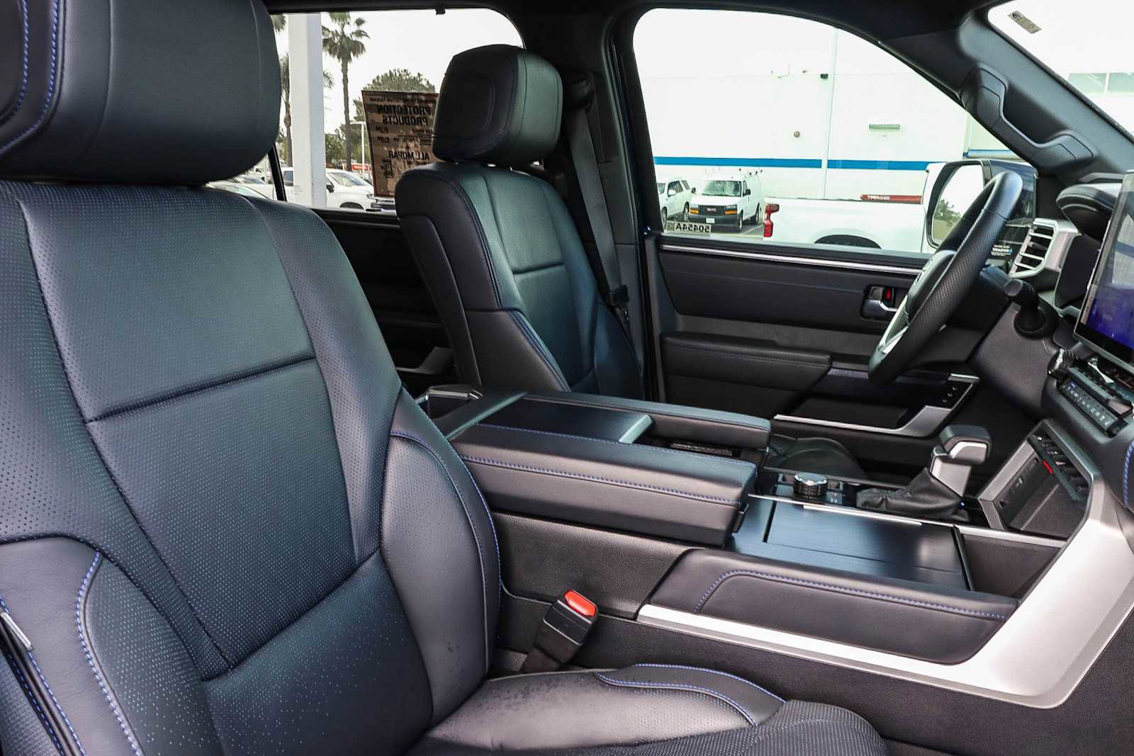 Used 2025 Toyota Sequoia Platinum image 21