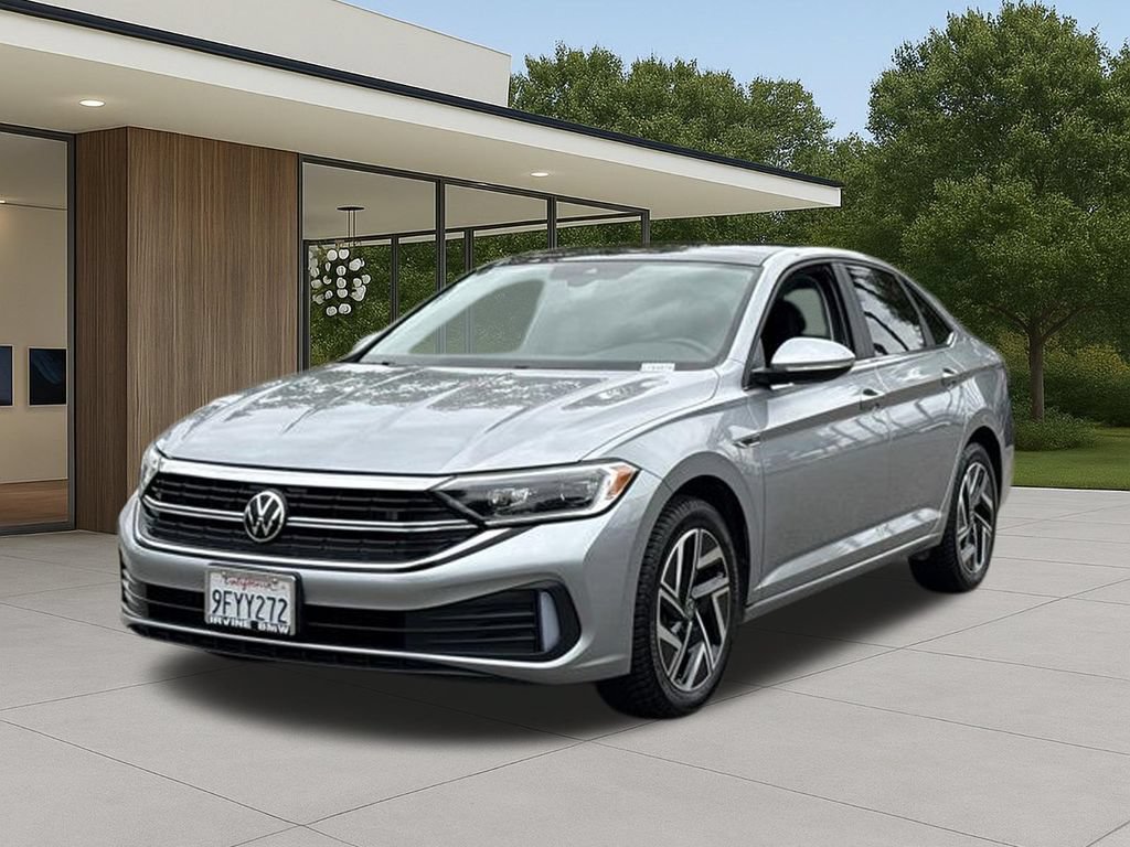 Used 2023 Volkswagen Jetta SEL FWD image 2