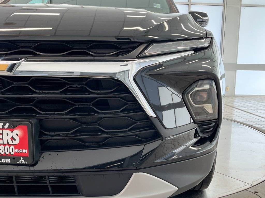 Used 2023 Chevrolet Blazer LT image 11