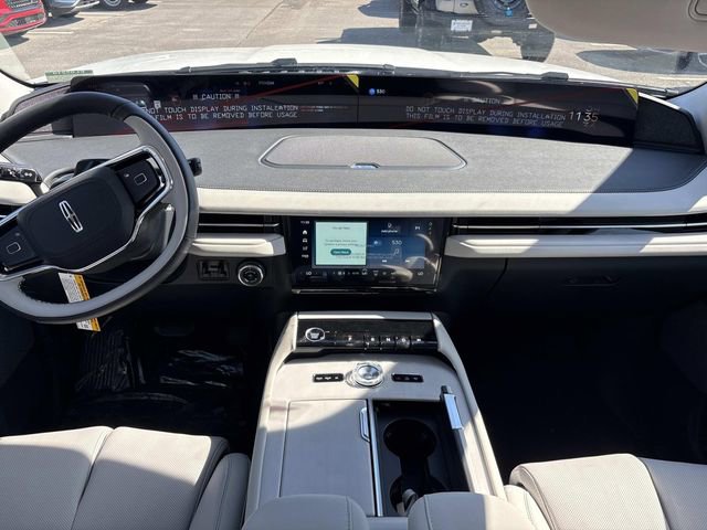 New 2026 Lincoln Navigator L Reserve w/ Jet Appearance Package AWD/4WD image 16