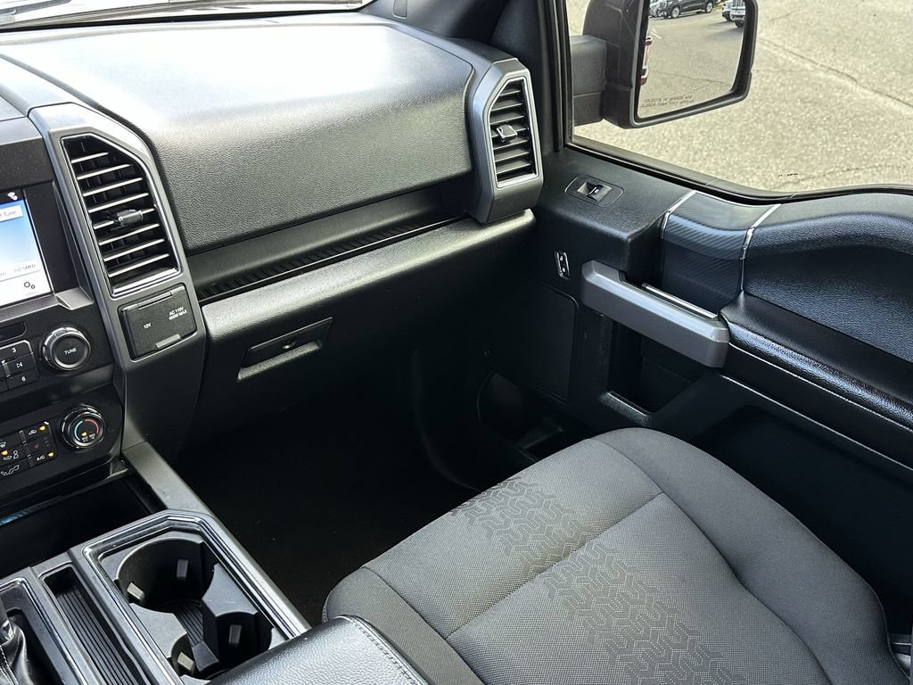 Used 2019 Ford F150 XLT w/ Equipment Group 302A Luxury AWD/4WD image 15