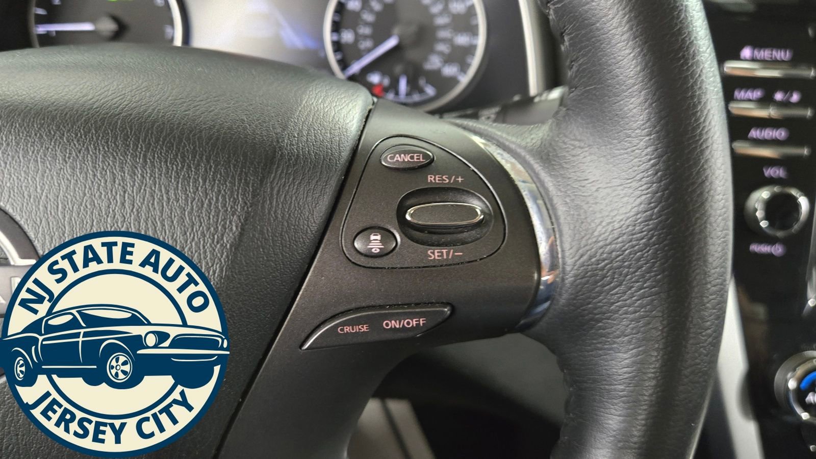 Used 2023 Nissan Murano SL image 12