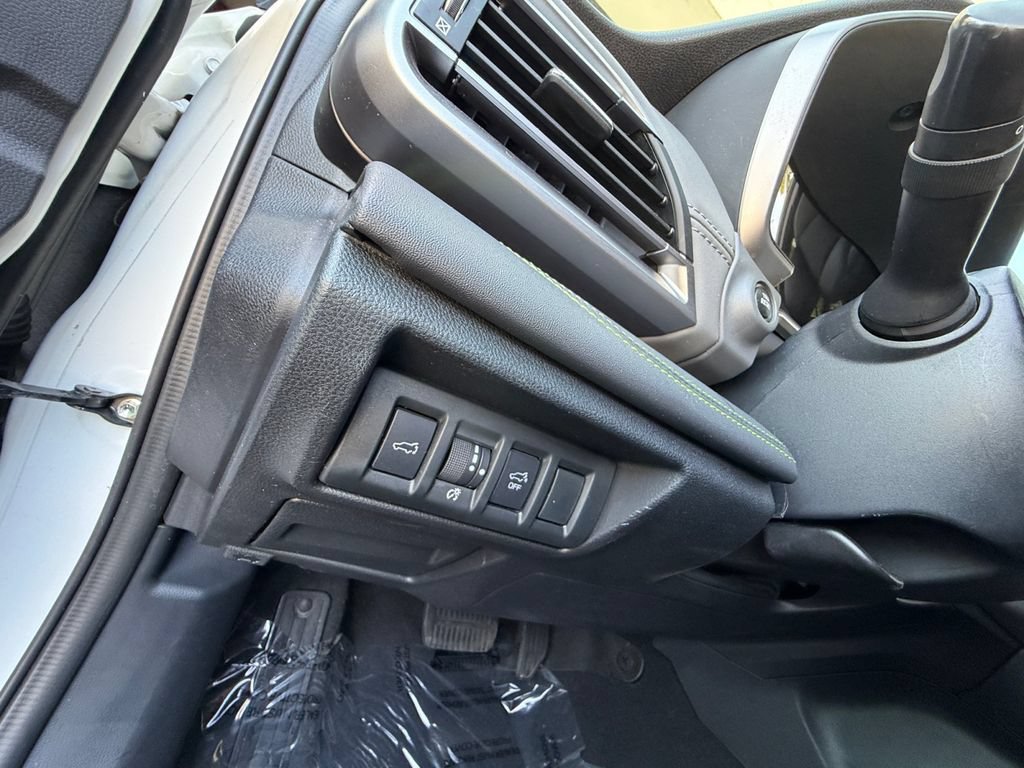 Used 2025 Subaru Outback Onyx Edition AWD/4WD image 23