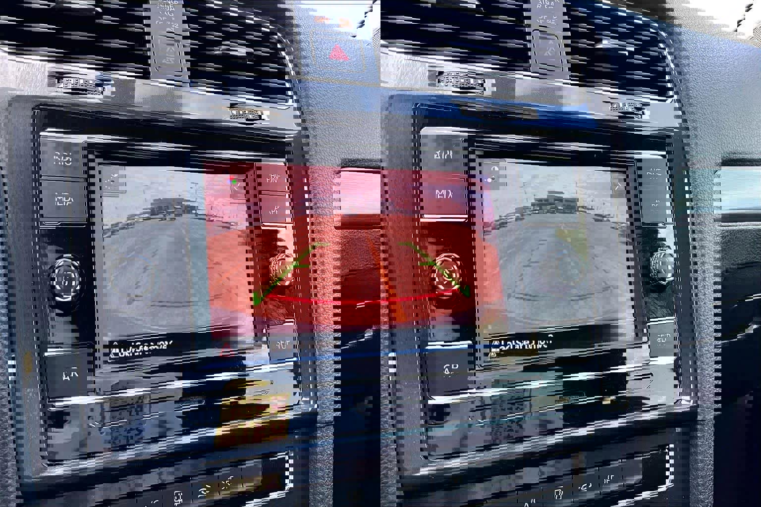 Used 2019 Volkswagen Golf S image 27