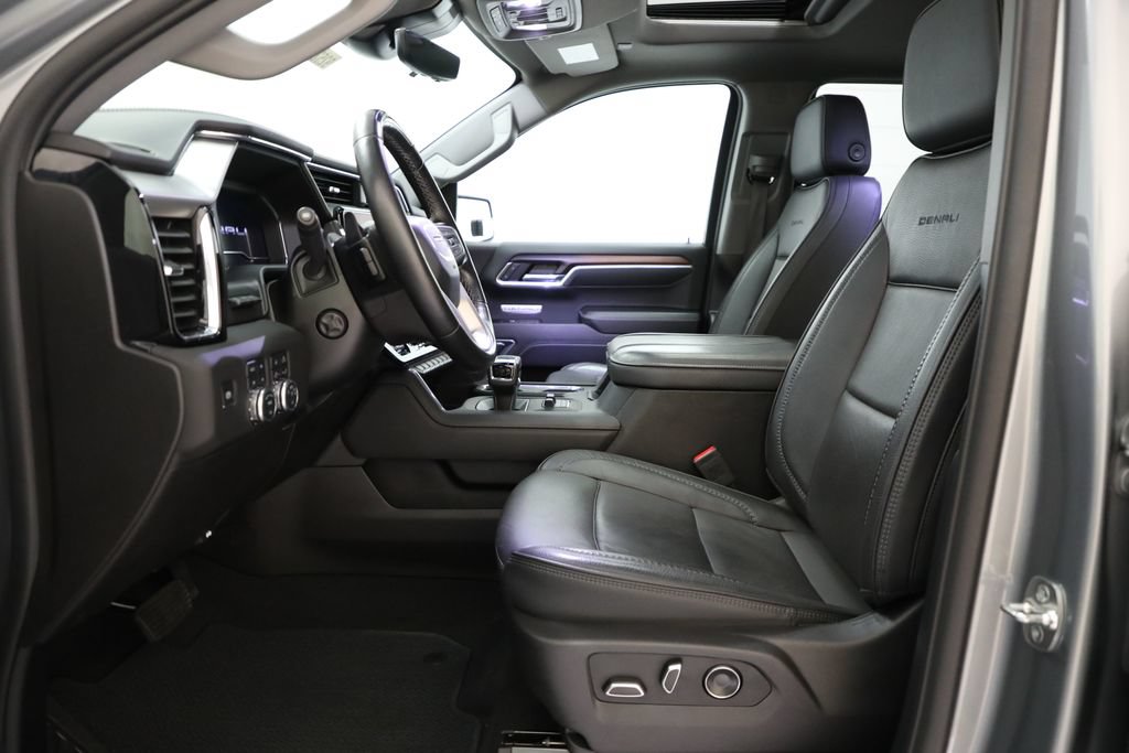 Used 2025 GMC Sierra 1500 Denali AWD/4WD image 13