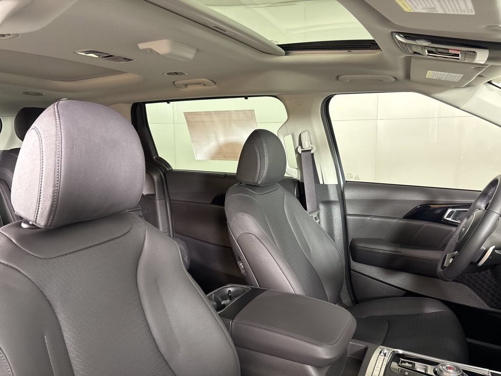 New 2026 Kia Carnival SX Prestige FWD image 18