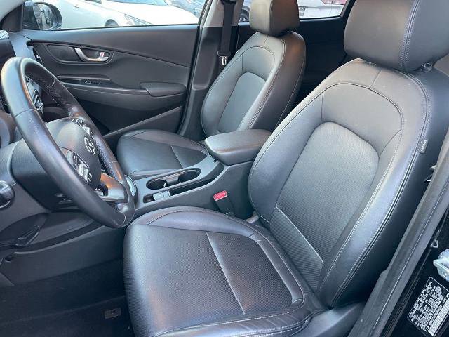 Used 2022 Hyundai Kona Limited w/ Cargo Package image 6