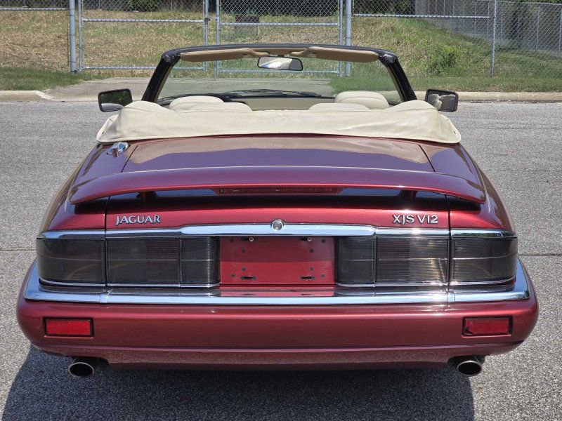 Used 1995 Jaguar XJS V12 Convertible image 23