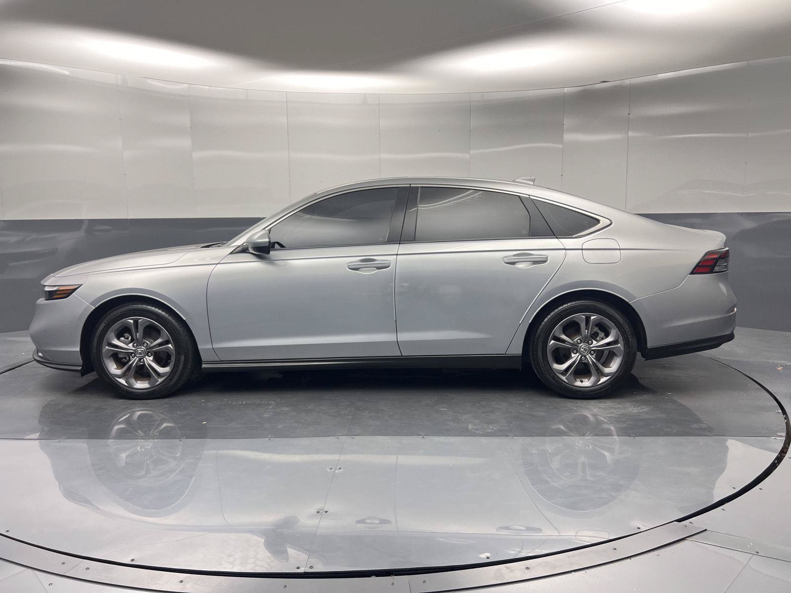 Used 2024 Honda Accord EX image 26