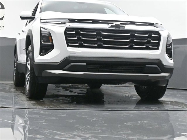 New 2026 Chevrolet Equinox LT image 3