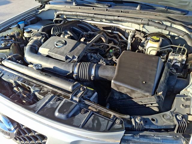 Used 2014 Nissan Xterra X image 26