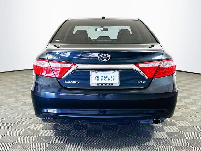 Used 2017 Toyota Camry XLE image 7