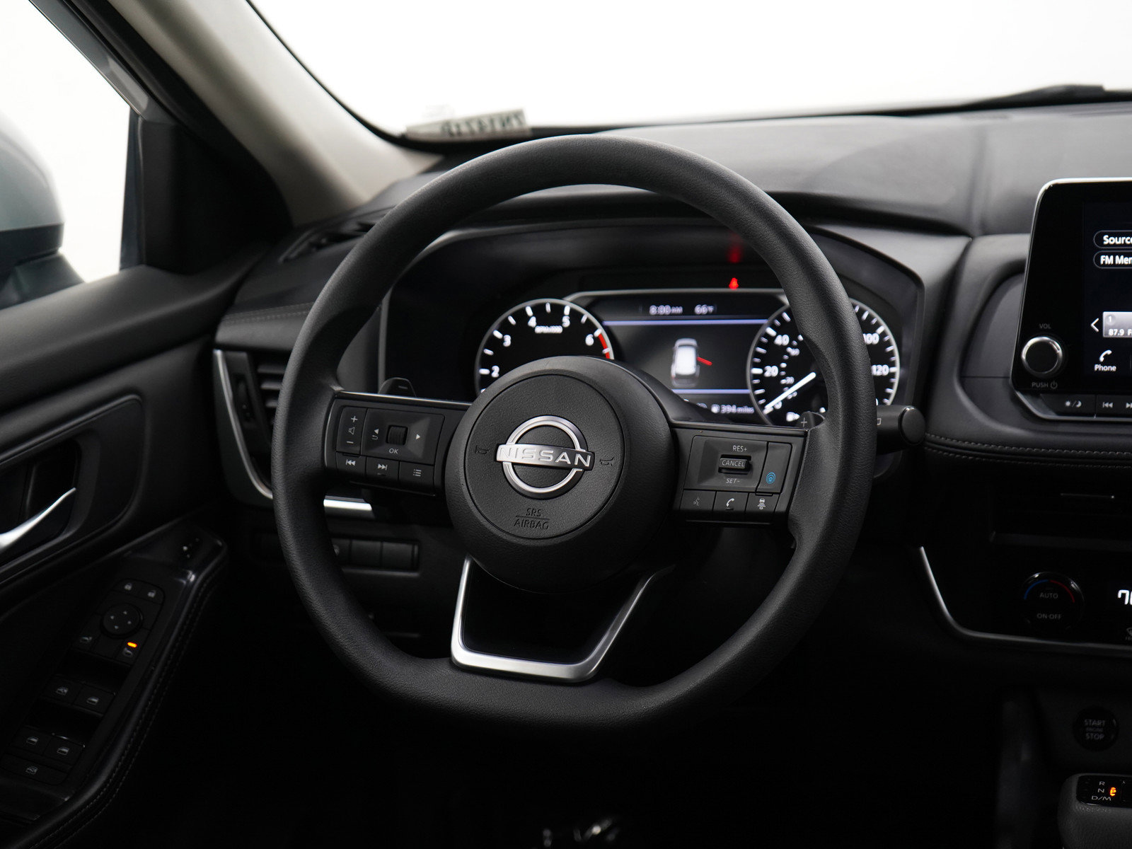 Used 2024 Nissan Rogue SV image 13