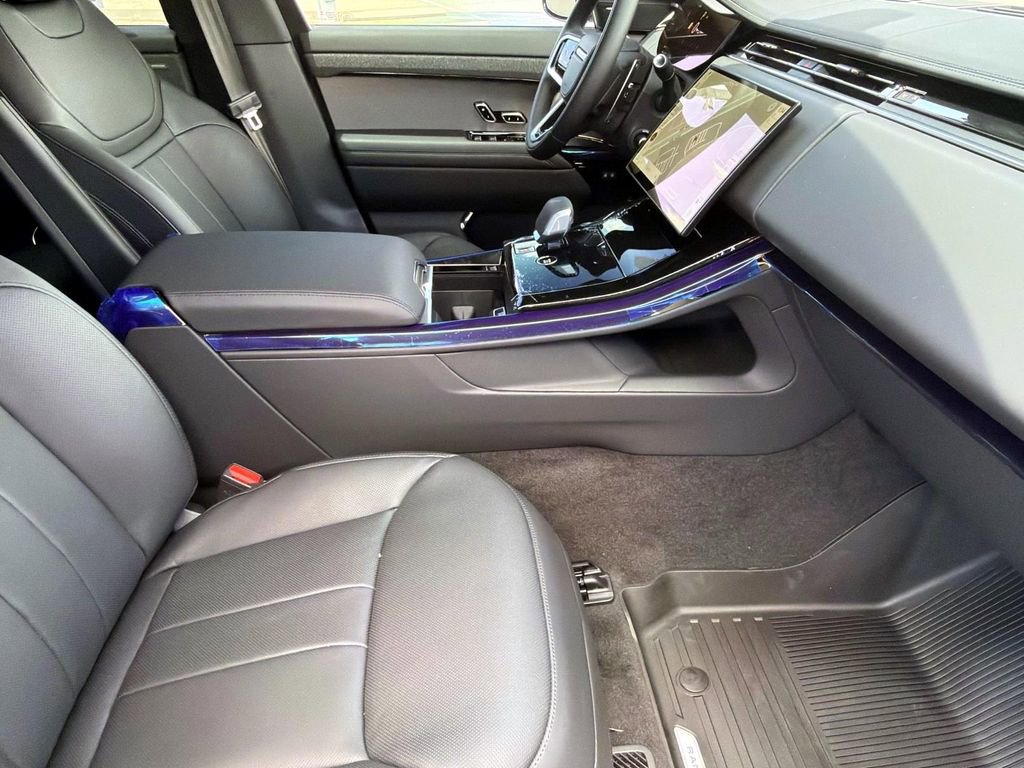 New 2026 Land Rover Range Rover Sport SE AWD/4WD image 11