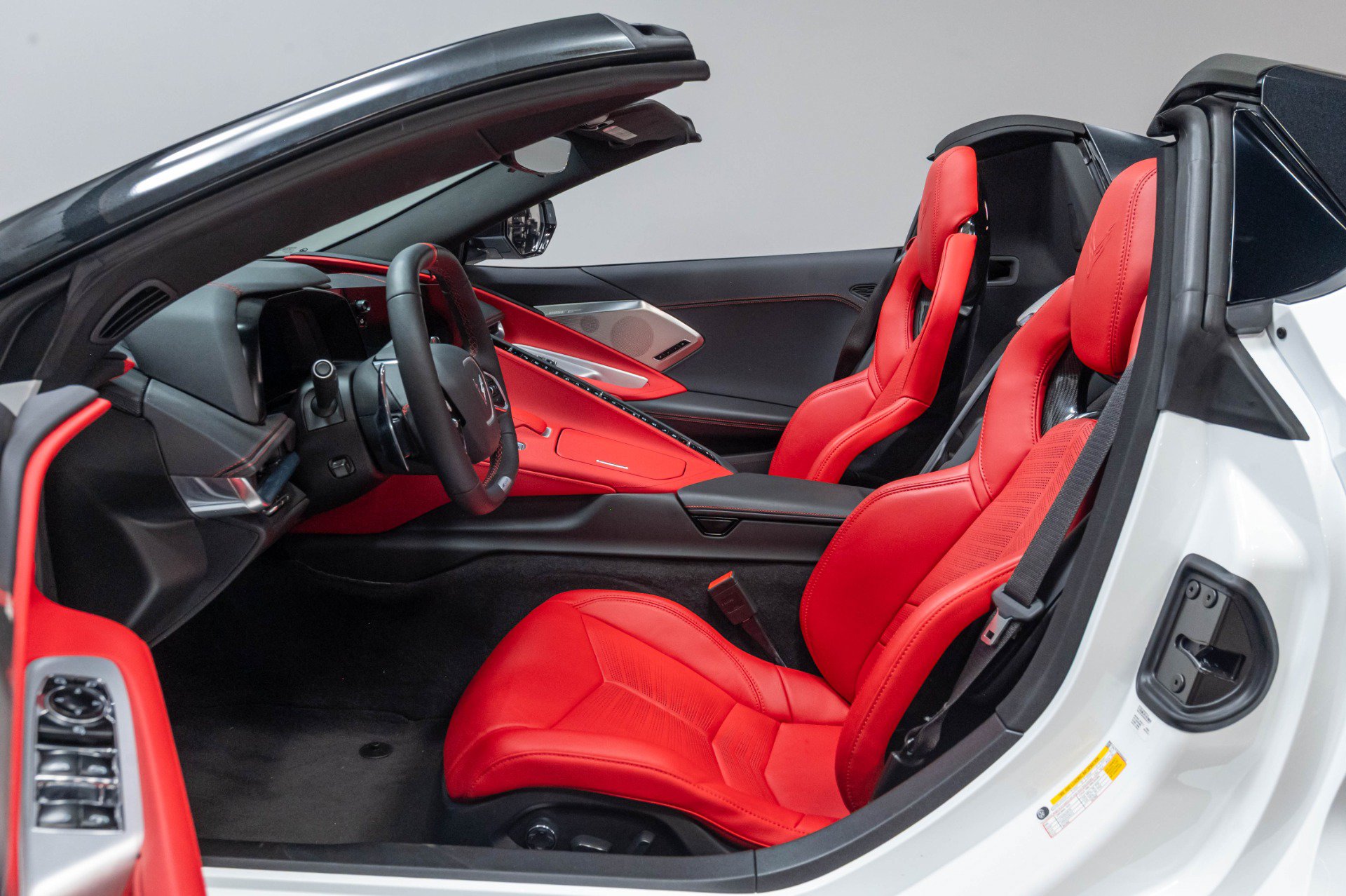 Used 2023 Chevrolet Corvette Z06 RWD image 8