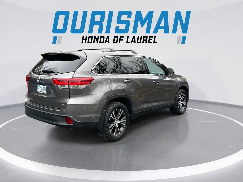 Used 2019 Toyota Highlander LE image 8