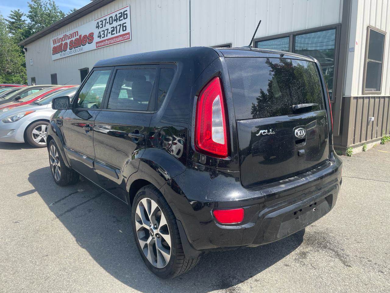Used 2013 Kia Soul ! FWD image 6