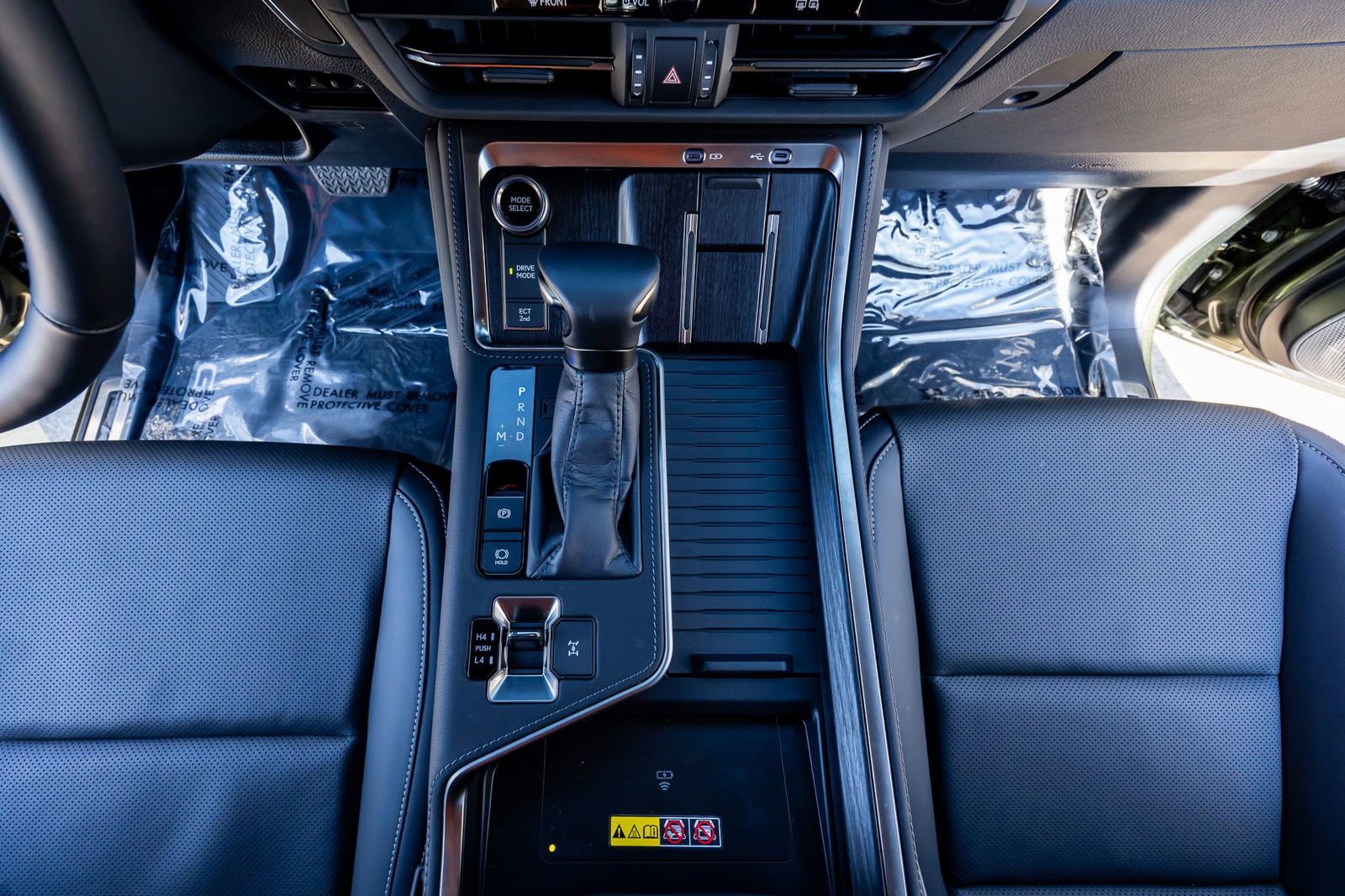 Used 2025 Lexus GX 550 550 Premium+ w/ Accessory Package (Z1) image 23