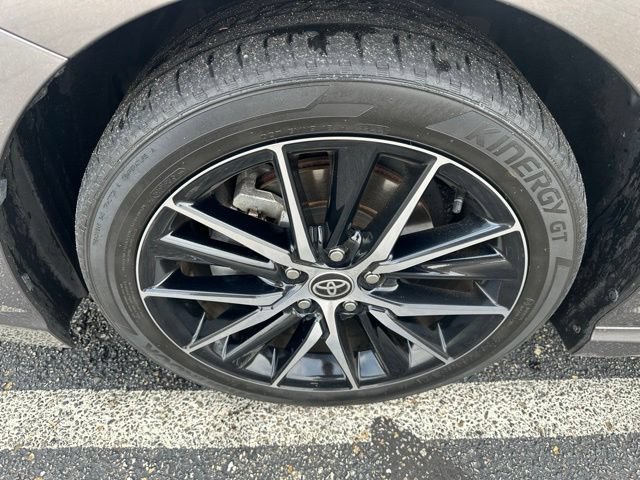 Used 2022 Toyota Camry SE FWD image 4