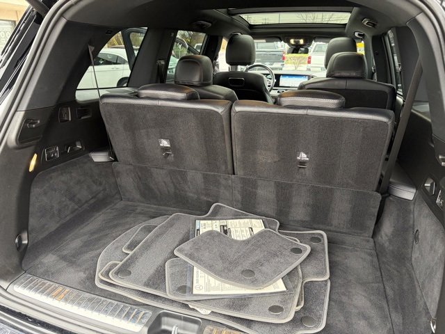 Used 2020 Mercedes-Benz GLS 450 4MATIC image 37