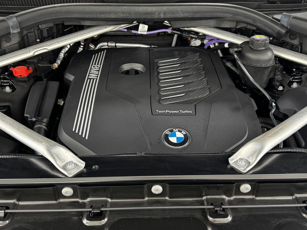 Used 2022 BMW X7 xDrive40i w/ Executive Package image 35
