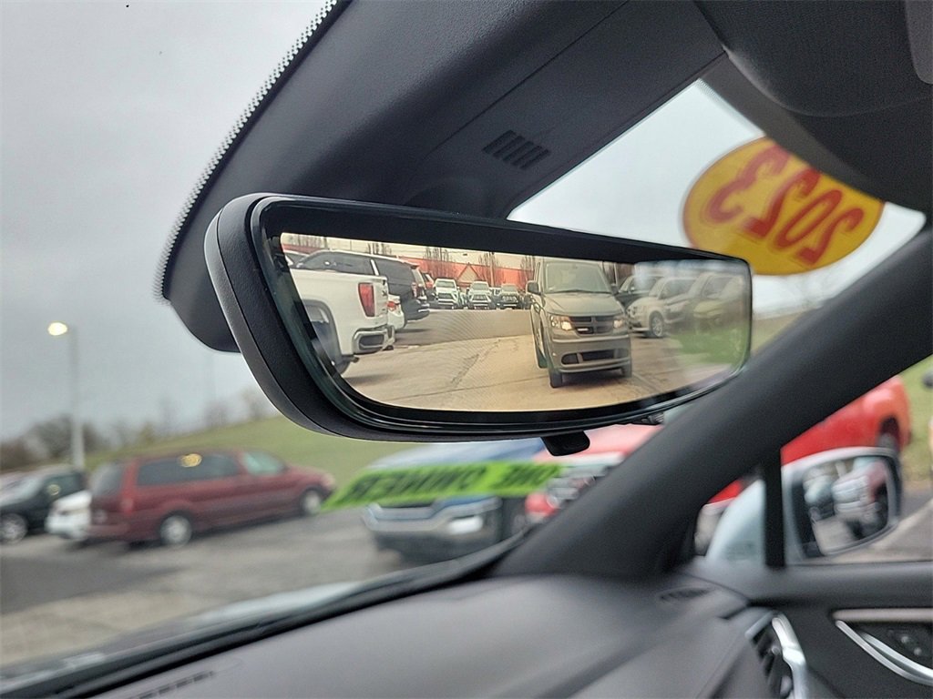 Used 2023 Buick Enclave Avenir w/ Avenir Technology Package image 31