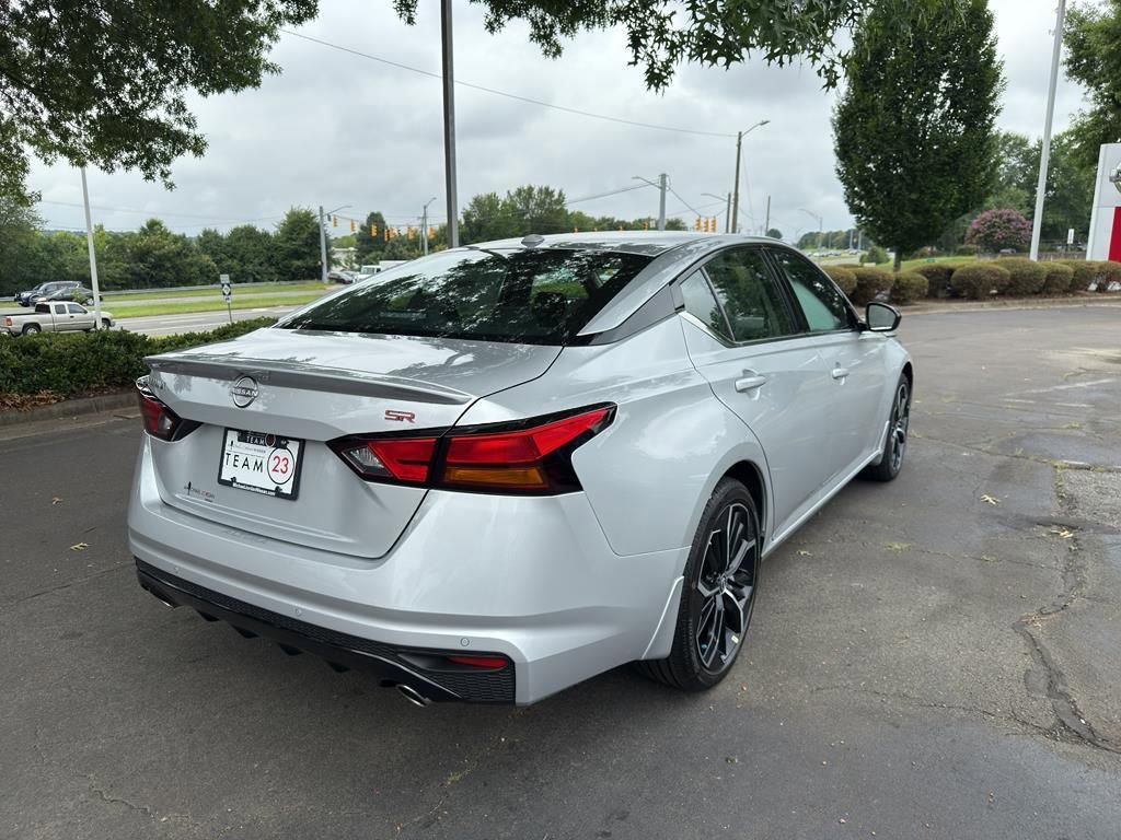 New 2025 Nissan Altima 2.5 SR w/ SR Premium Package image 7