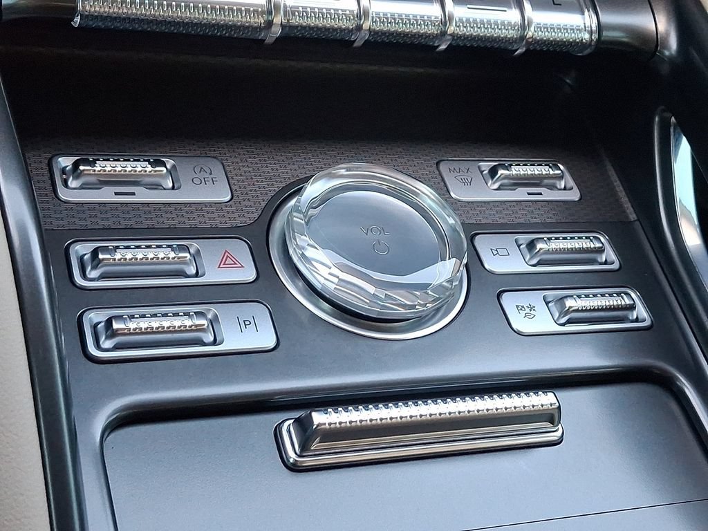 Certified 2024 Lincoln Nautilus Premier AWD/4WD image 23