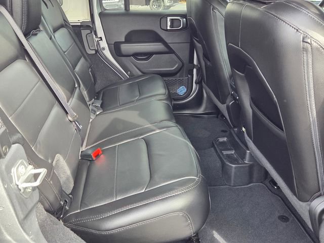 Used 2020 Jeep Wrangler Unlimited Sahara AWD/4WD image 12