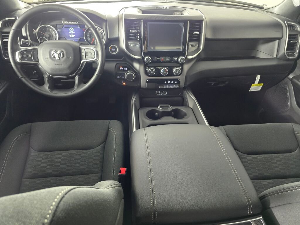 New 2026 RAM 1500 Express AWD/4WD image 17