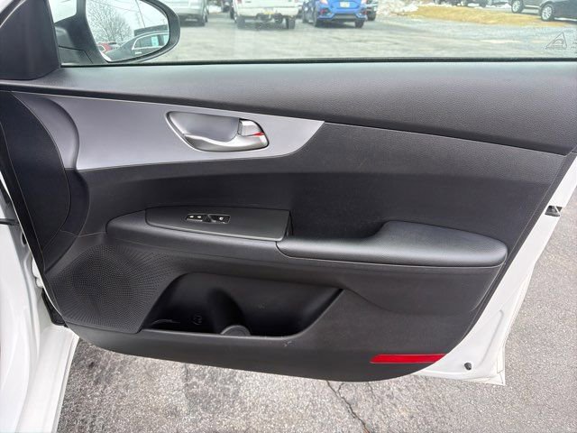 Used 2022 Kia Forte LXS image 20